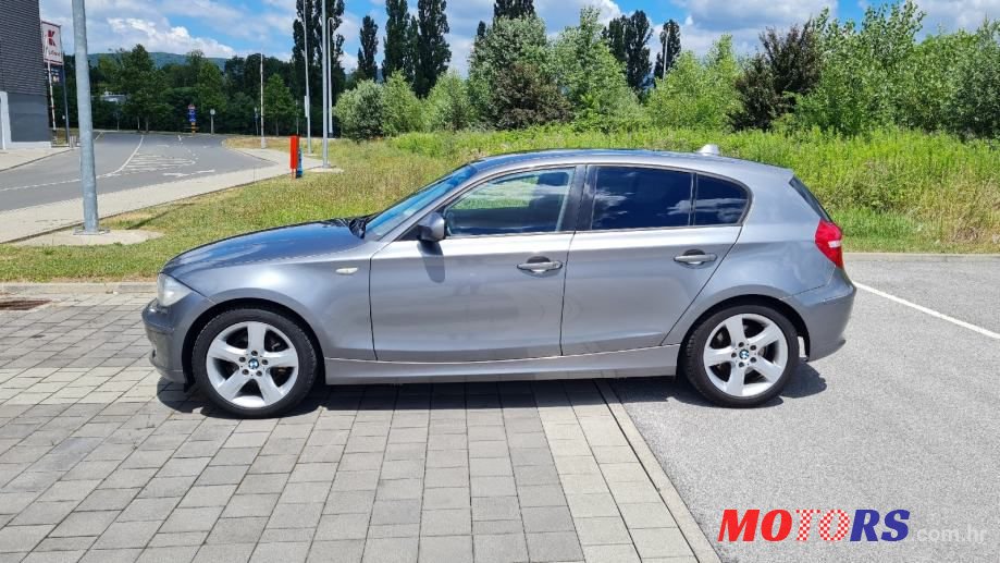 2011' BMW Serija 1 118D Sport photo #3