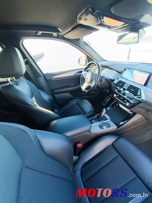 2020' BMW X3 Xdrive20D photo #6