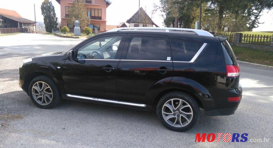 2009' Citroen C-Crosser Ć Croser photo #1