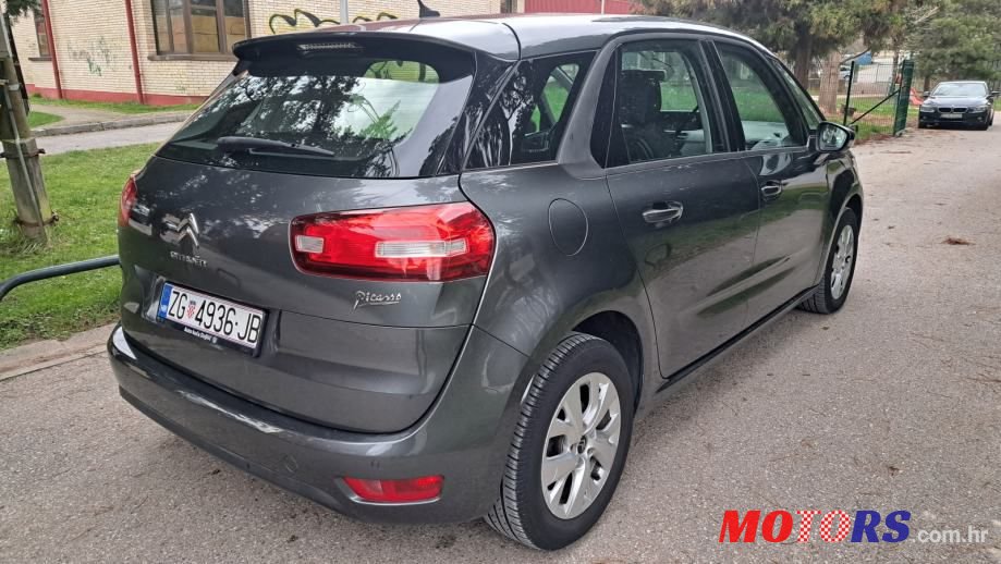 2015' Citroen C4 Picasso photo #5