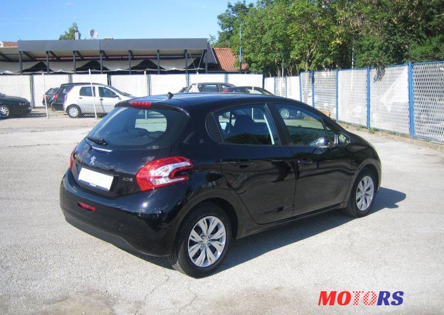 2015' Peugeot 208 1,4 Hdi photo #1