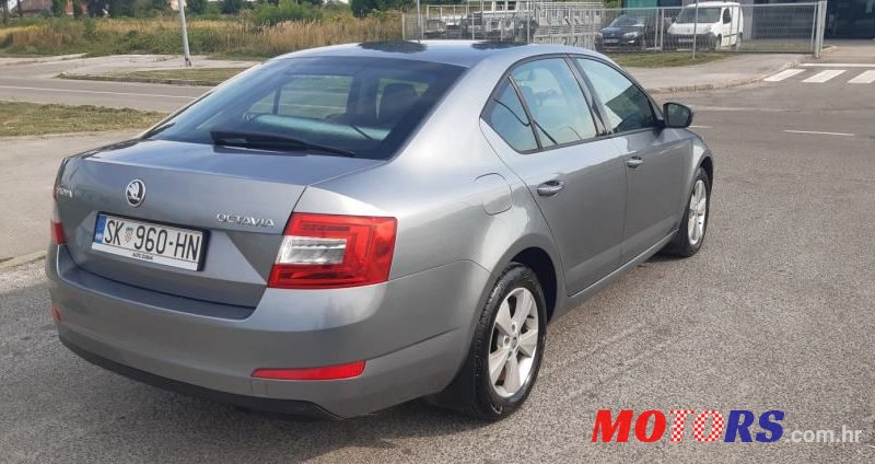 2013' Skoda Octavia 2,0 Tdi photo #3