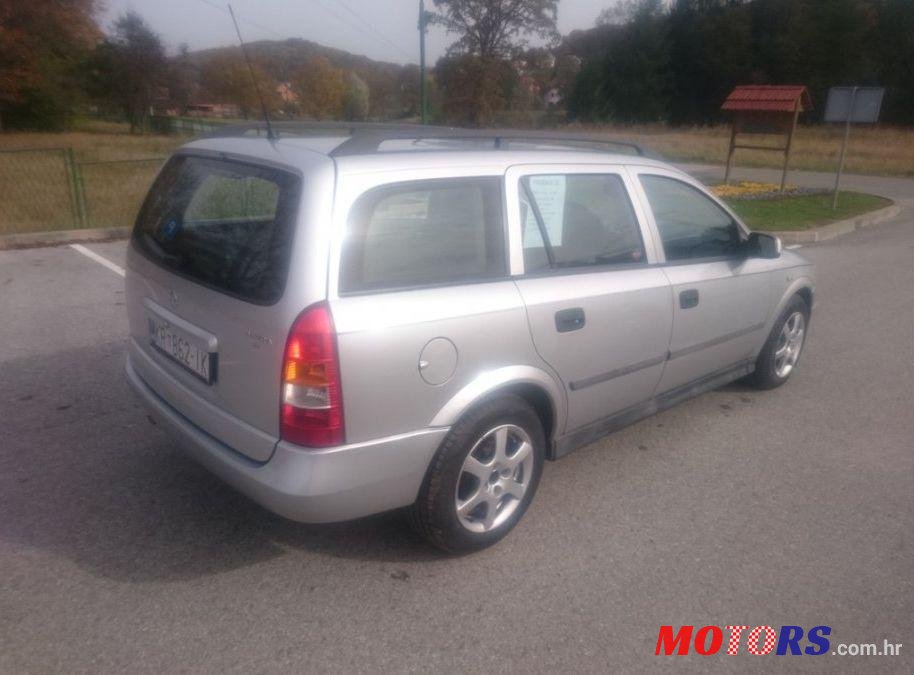 2001' Opel Astra Caravan 1,4 16V photo #3