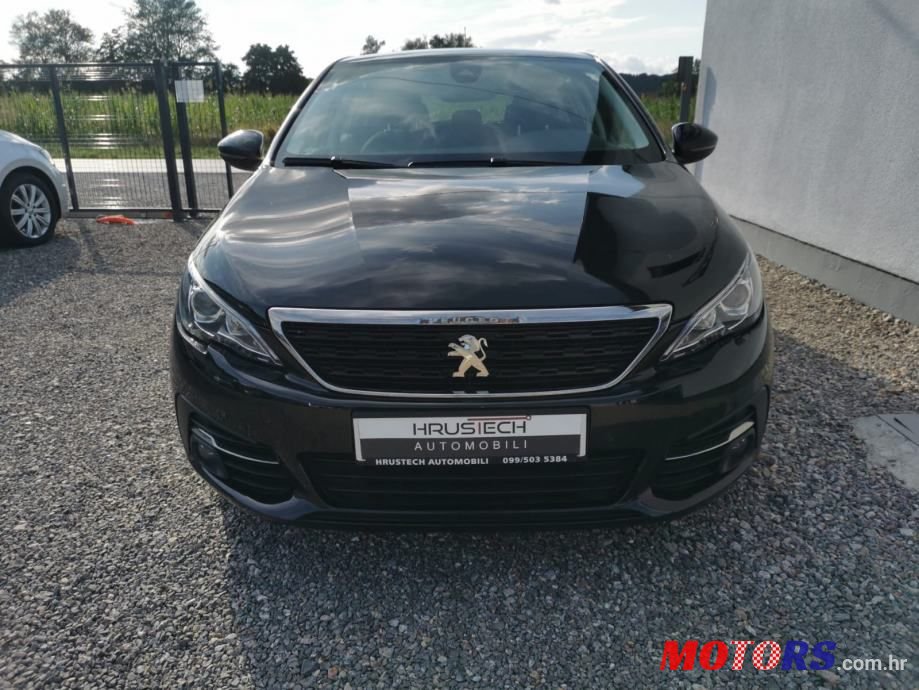 2017' Peugeot 308 1,6 Bluehdi photo #1