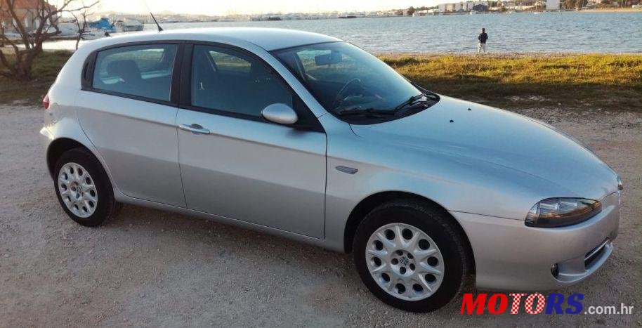 2008' Alfa Romeo 147 1,9 Jtd 120 photo #1