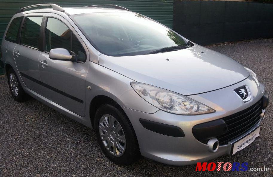2005' Peugeot 307 Sw 1,6 Hdi 90 photo #2