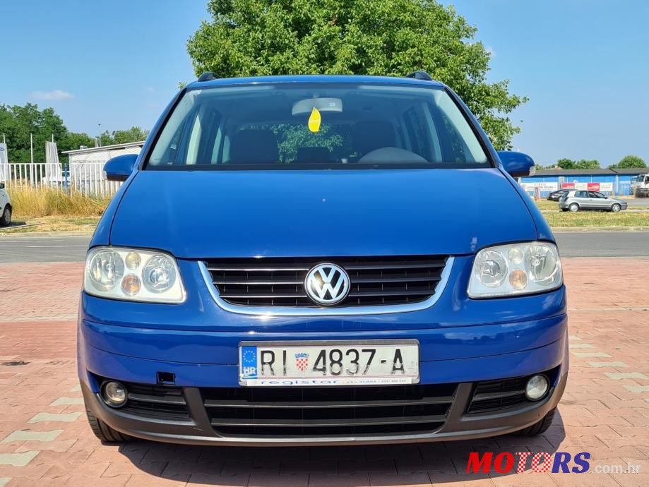 2005' Volkswagen Touran 2,0 Tdi photo #6