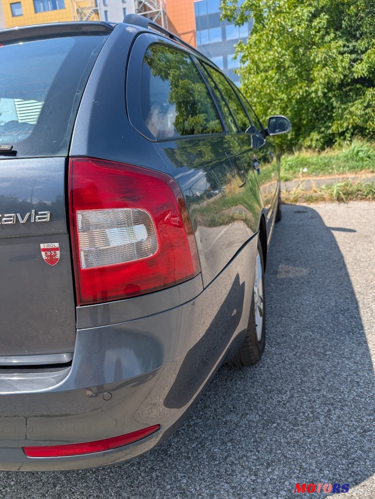 2012' Skoda Octavia Combi photo #6