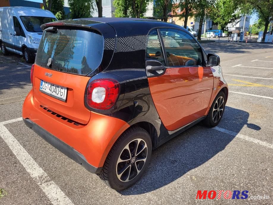 2015' Smart Fortwo photo #3