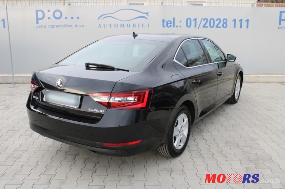 2018' Skoda Superb photo #6