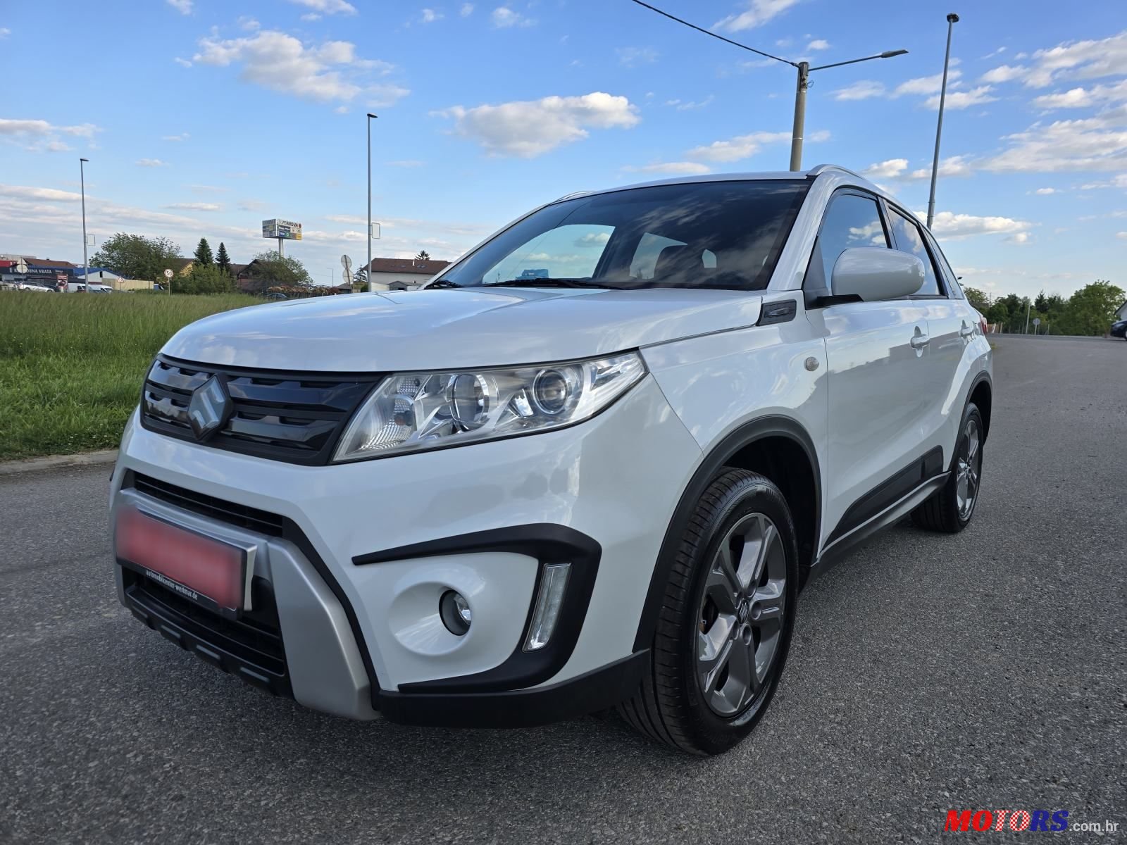 2015' Suzuki Vitara 1.6 Ddis photo #2