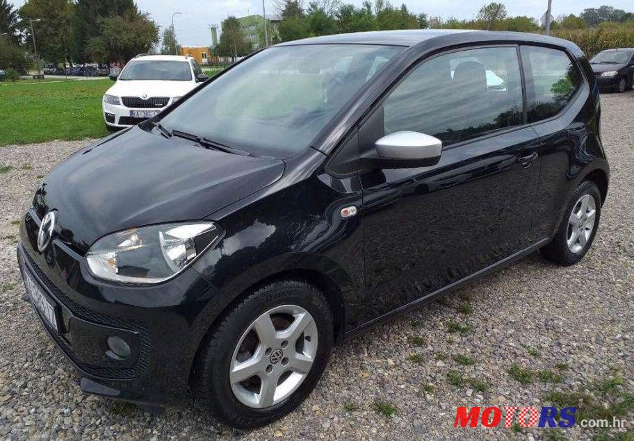 2015' Volkswagen Up! 1,0 Up! photo #1