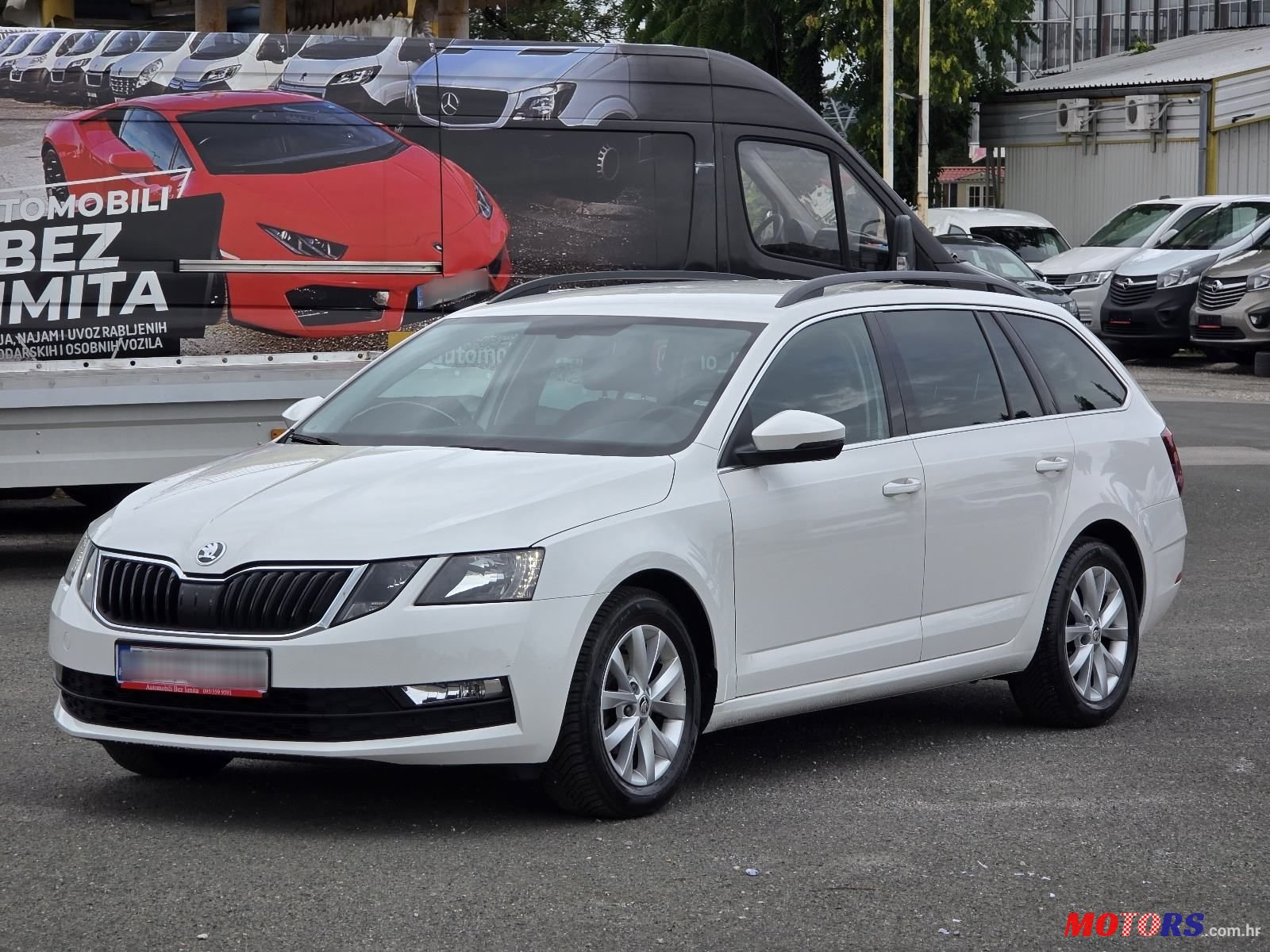 2019' Skoda Octavia Combi photo #2