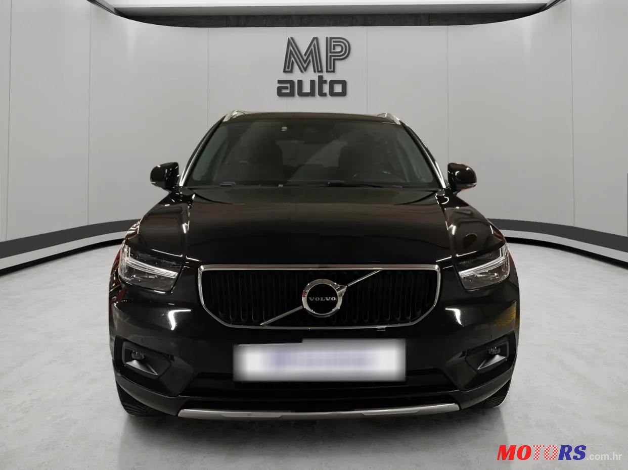 2020' Volvo XC40 T2 photo #5
