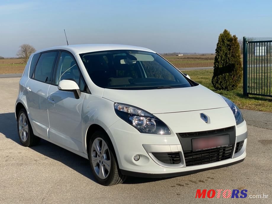 2010' Renault Scenic 1,9 Dci photo #3