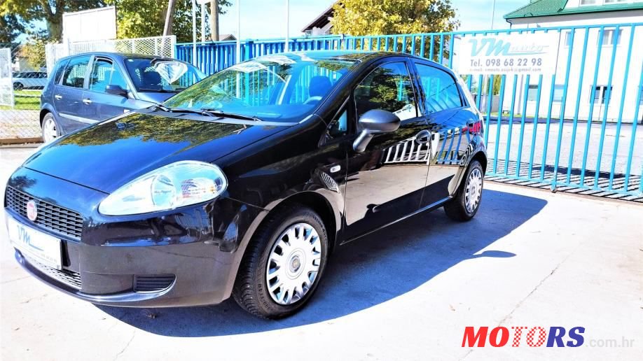 2013' Fiat Punto 1,2 8V photo #5