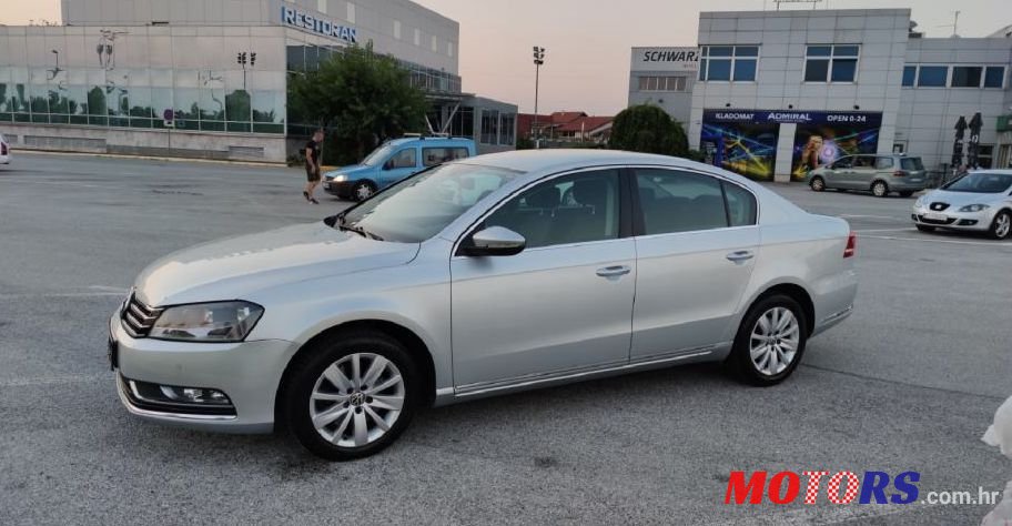 2012' Volkswagen Passat 1,6 Tdi photo #1