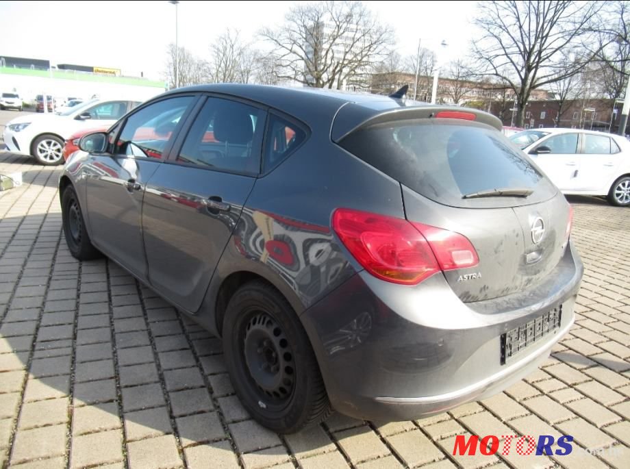2015' Opel Astra 1.6 Cdti photo #3