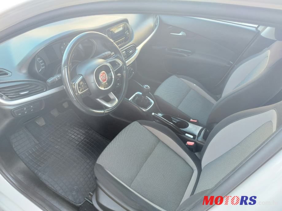 2016' Fiat Tipo photo #6