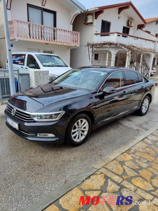 2015' Volkswagen Passat photo #6