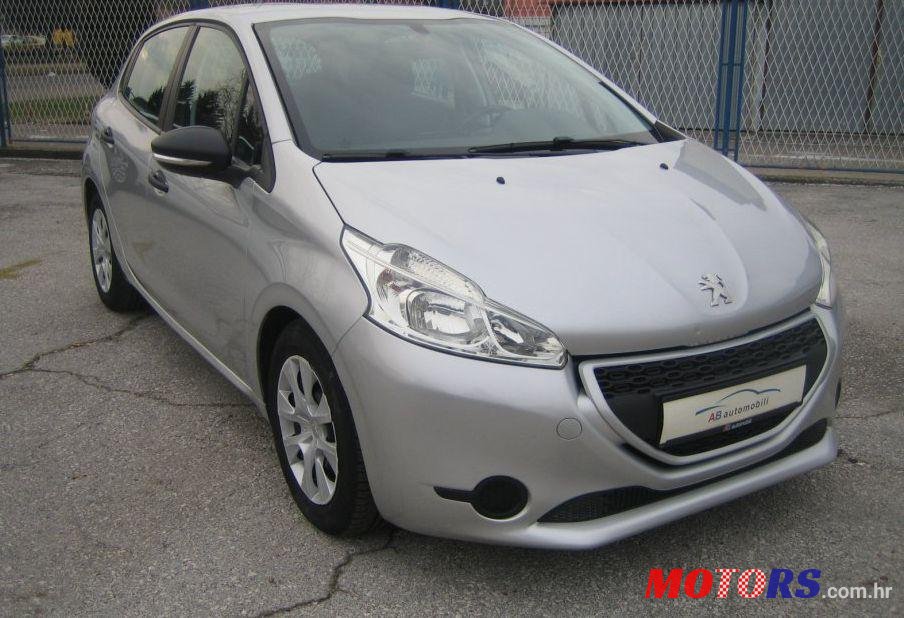 2014' Peugeot 208 1,4 Hdi photo #1