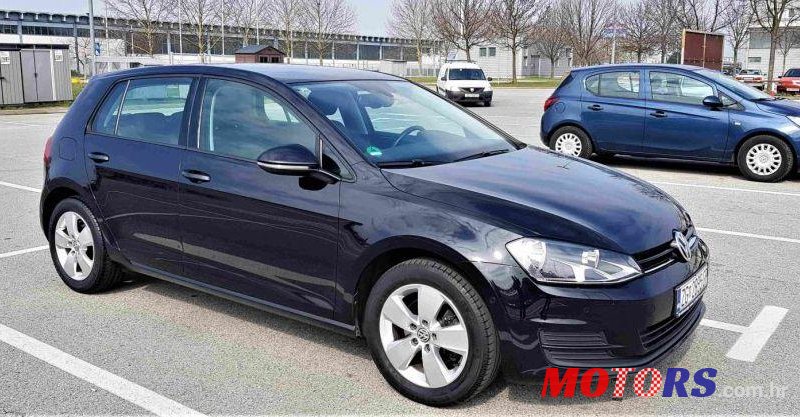 2013' Volkswagen Golf VII 1,6 Tdi Bmt photo #3