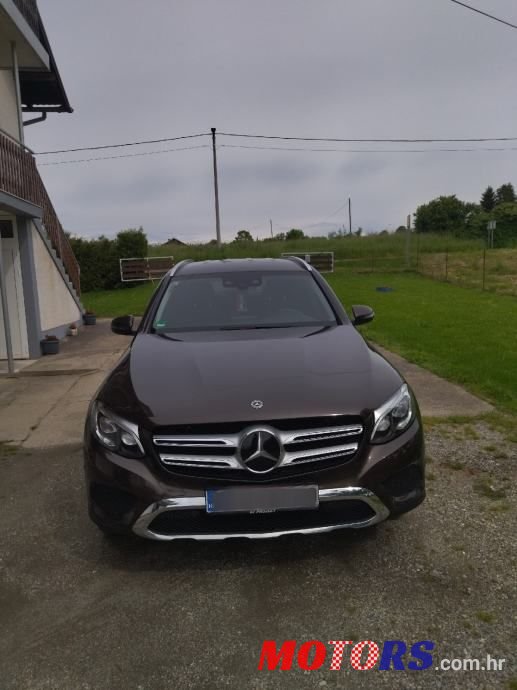 2017' Mercedes-Benz GLC 250 D photo #2