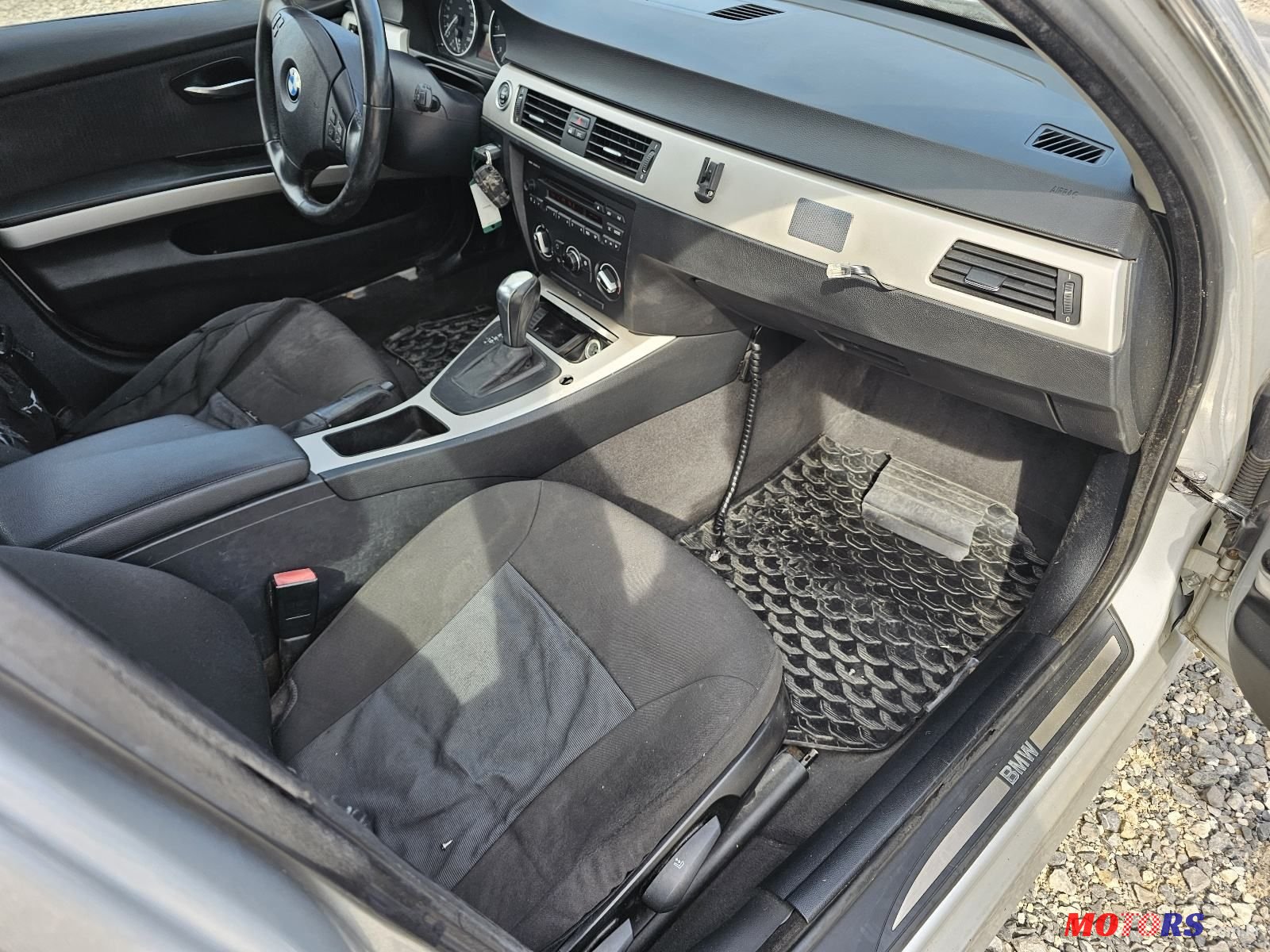 2009' BMW Serija 3 330D photo #6