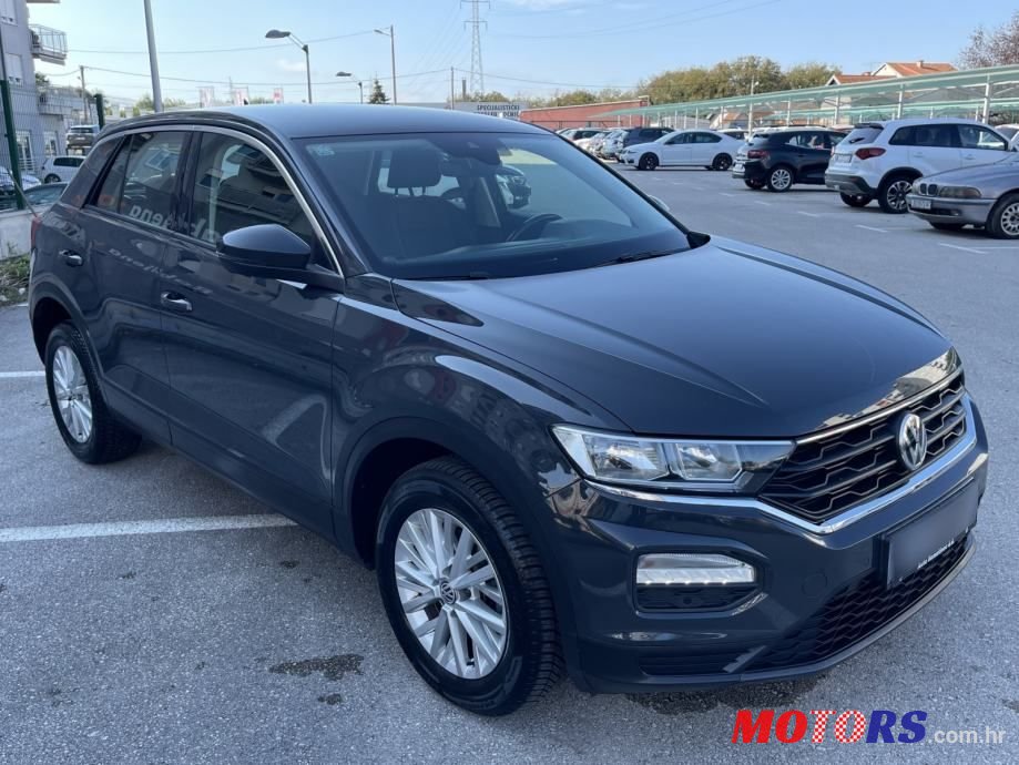 2019' Volkswagen T-Roc 1,0 Tsi photo #3