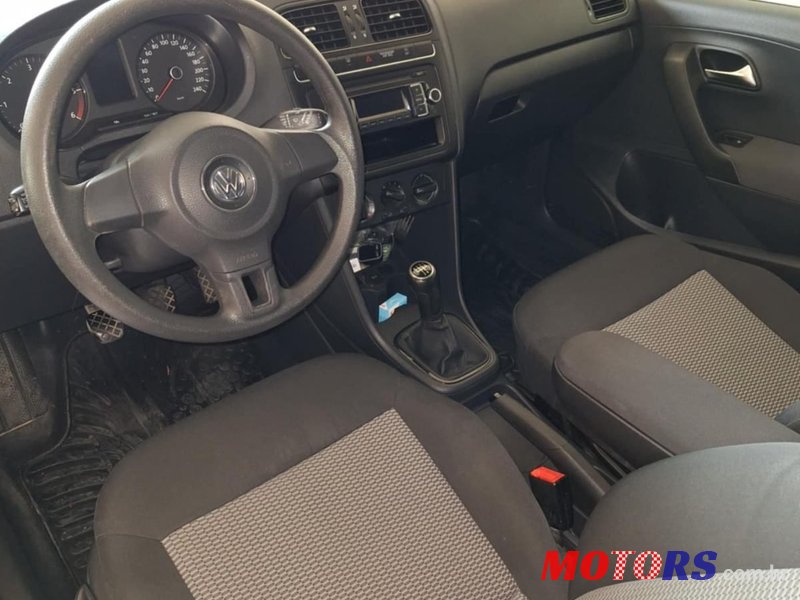 2010' Volkswagen Polo 1,6 Tdi photo #2