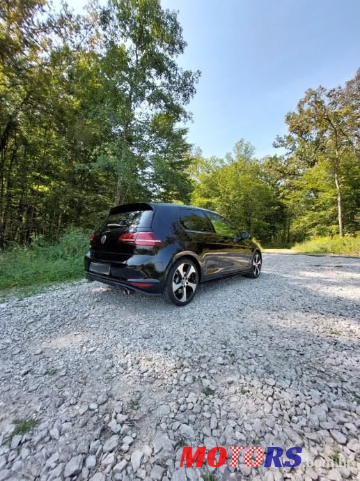 2013' Volkswagen Golf 7 2,0 Bmt photo #3
