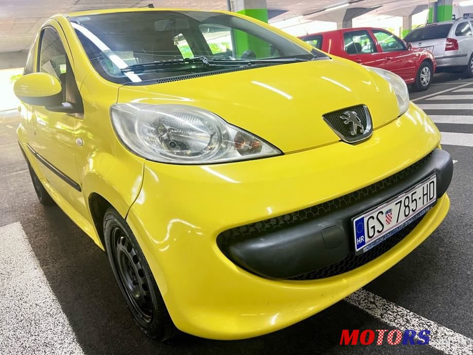 2008' Peugeot 107 1,0 Trendy photo #1