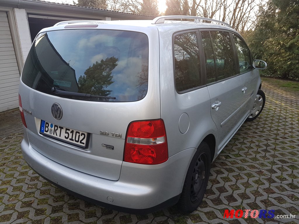 2006' Volkswagen Touran 2.0 TDI German license photo #7