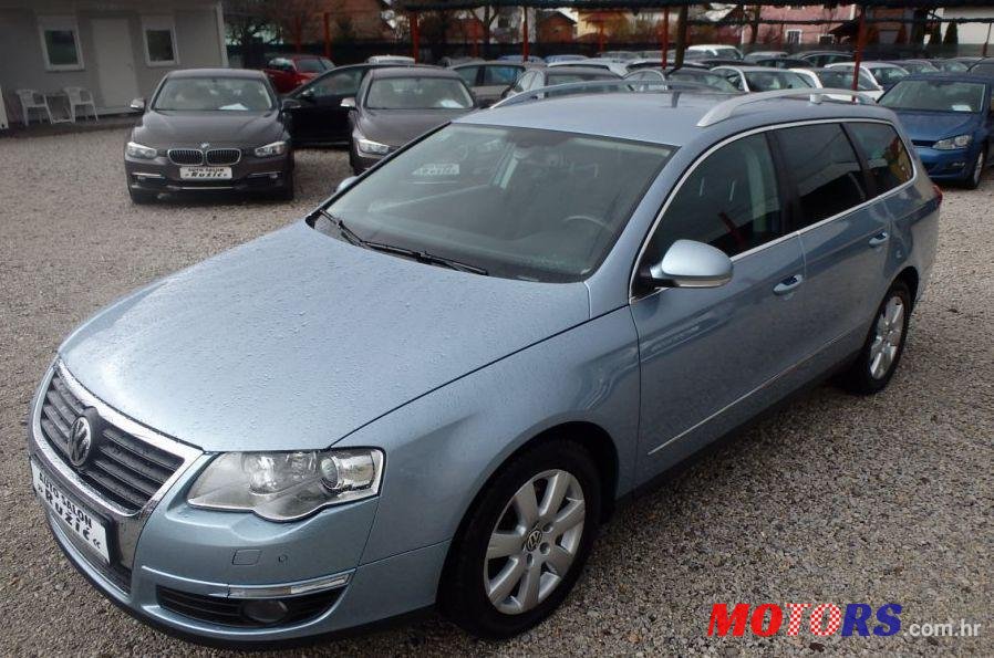 2008' Volkswagen Passat Variant photo #1