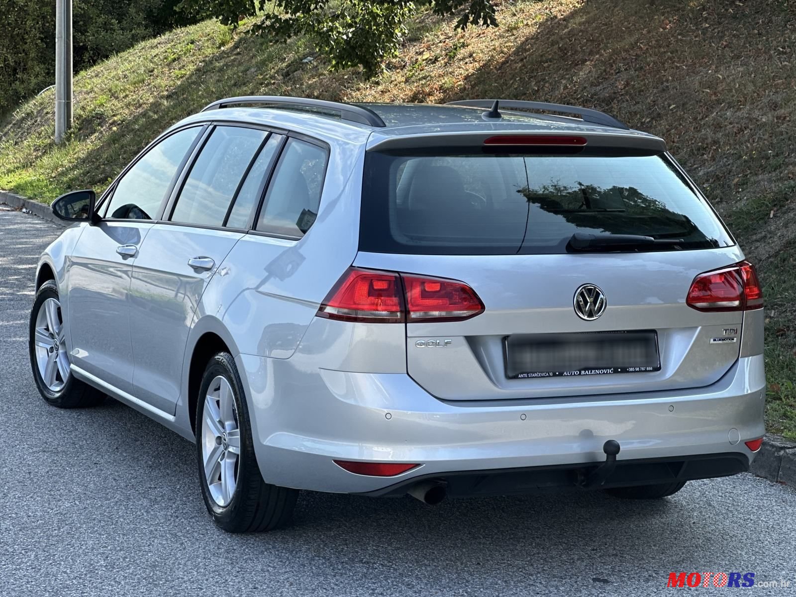 2015' Volkswagen Golf VII Variant photo #4