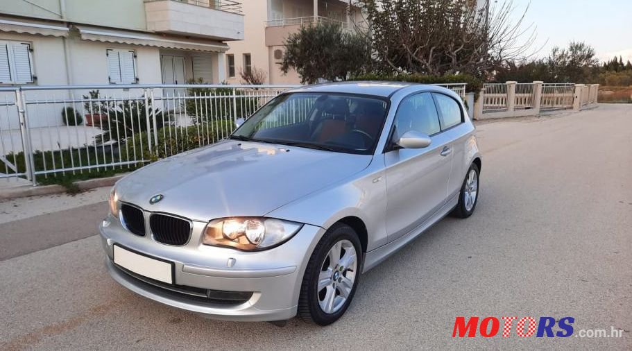 2009' BMW Serija 1 116D photo #1
