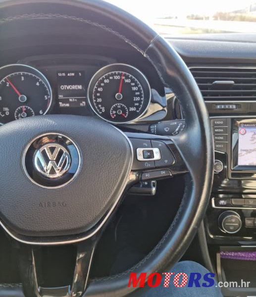 2014' Volkswagen Golf 7 Variant photo #6