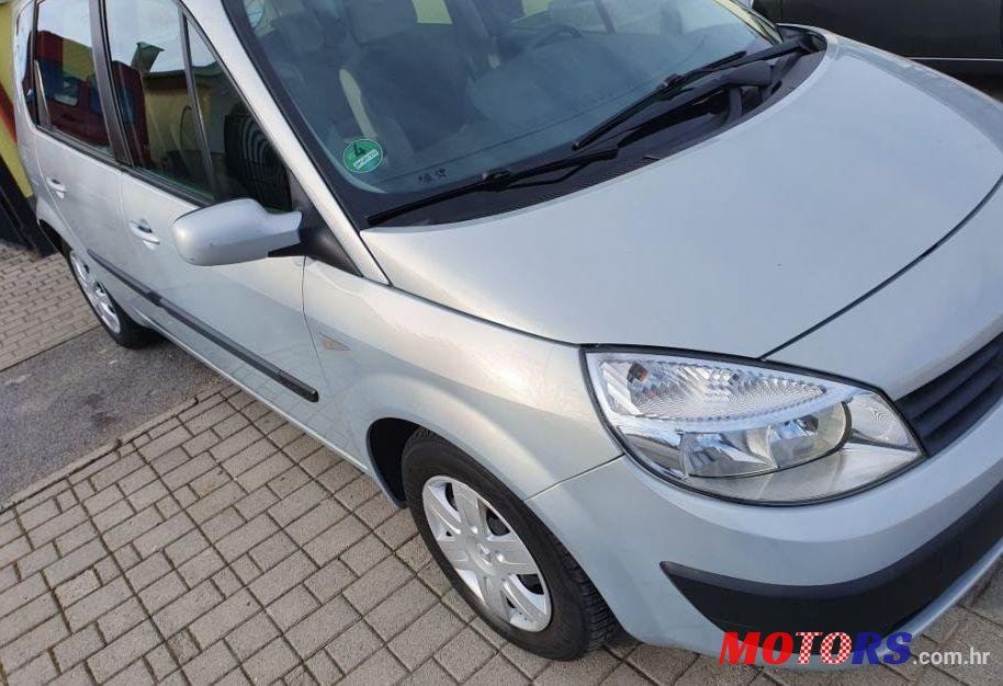 2003' Renault Megane Scenic 1.5 Dci photo #1
