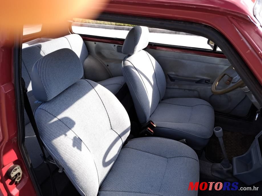 1990' Yugo 45 Koral photo #2