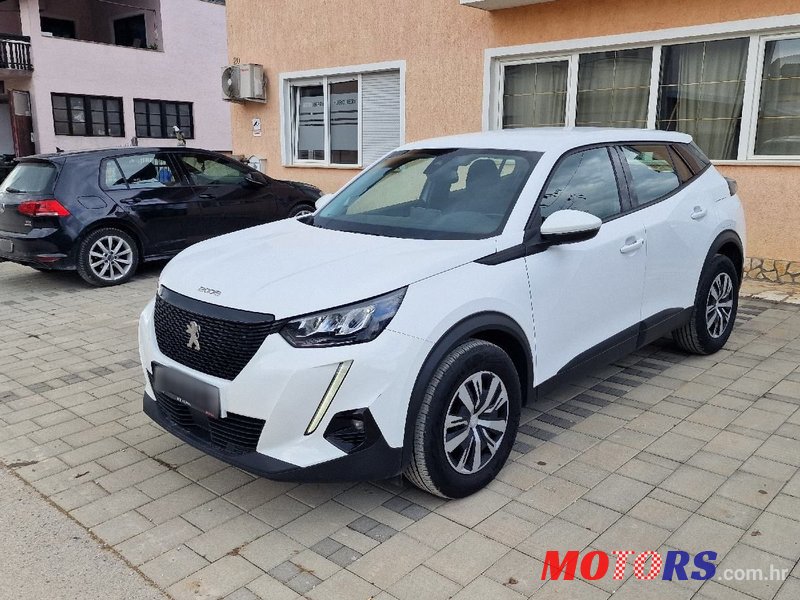 2020' Peugeot 2008 1,5 Bluehdi photo #2