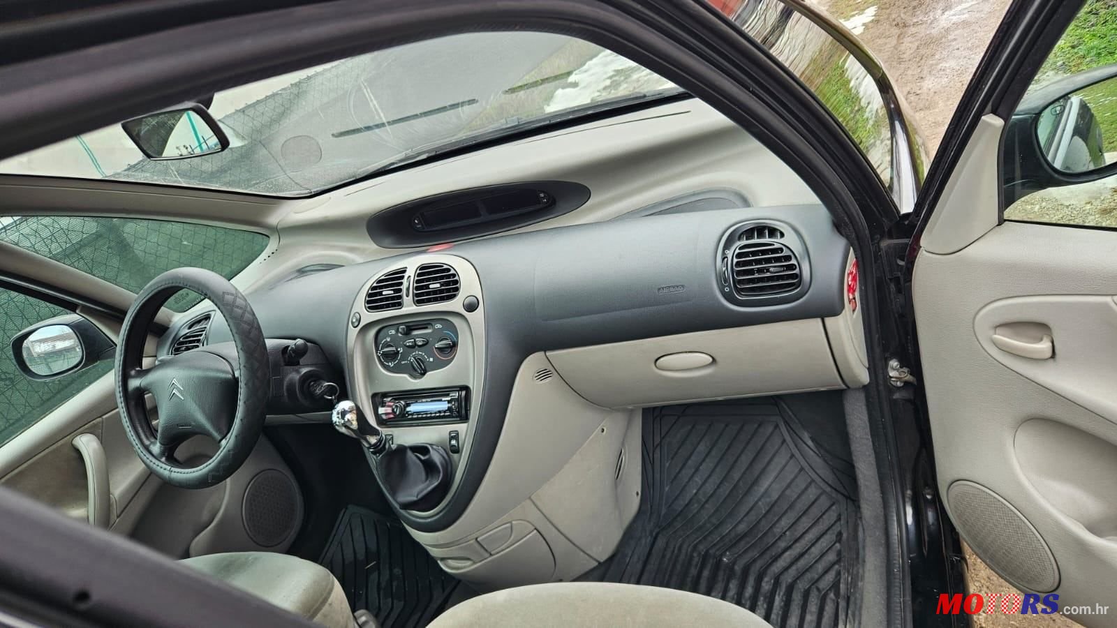 2006' Citroen Xsara Picasso 1,6 I photo #5