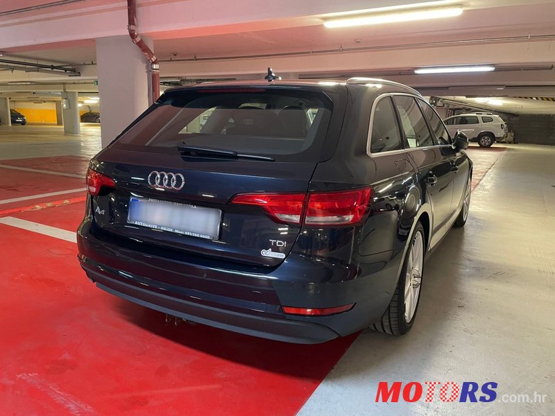 2016' Audi A4 Avant photo #6
