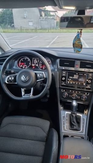 2017' Volkswagen Golf 7 photo #4