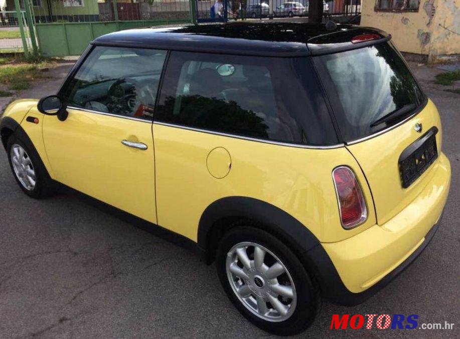 2002' MINI Cooper Mini One photo #1