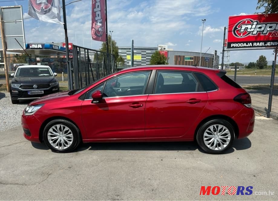 2017' Citroen C4 1.2 photo #3