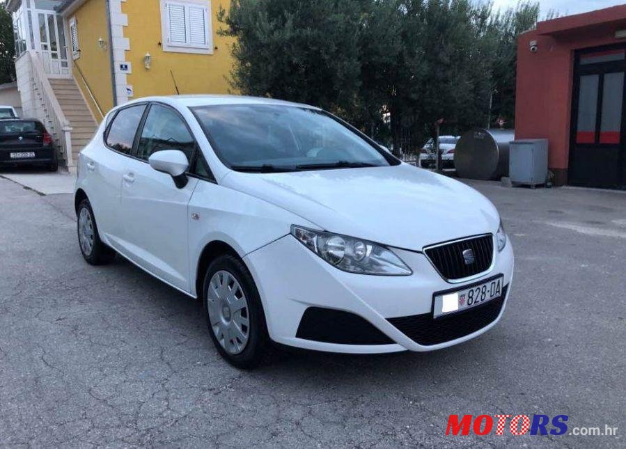 2010' SEAT Ibiza photo #1