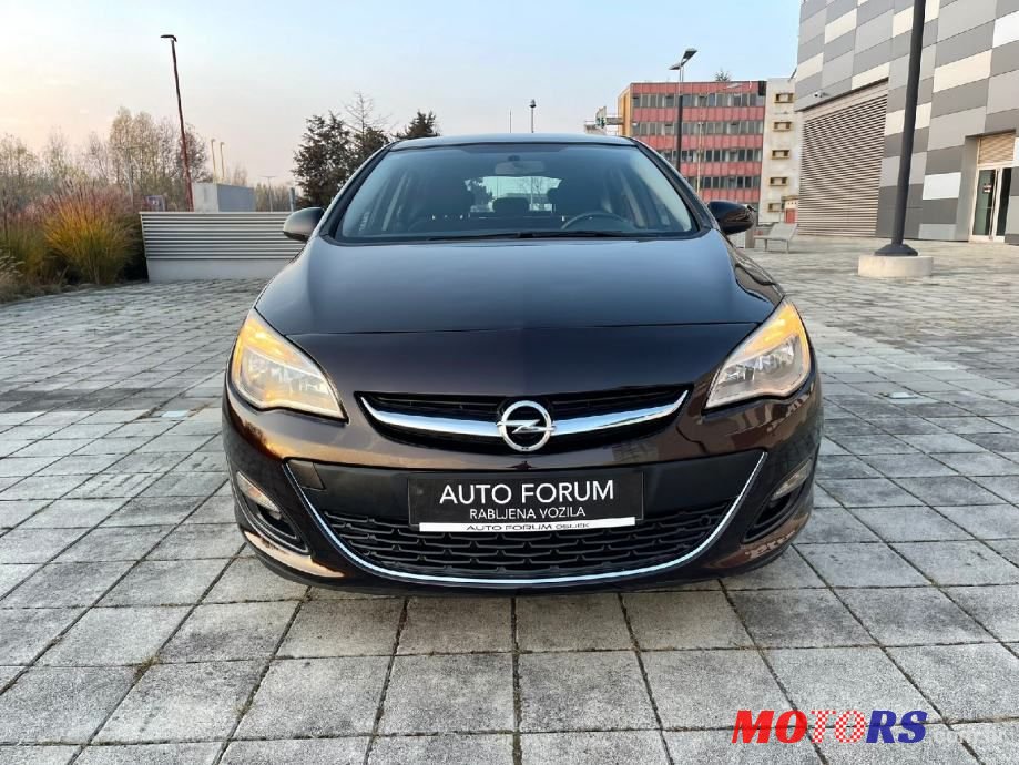2014' Opel Astra 1.4 photo #2