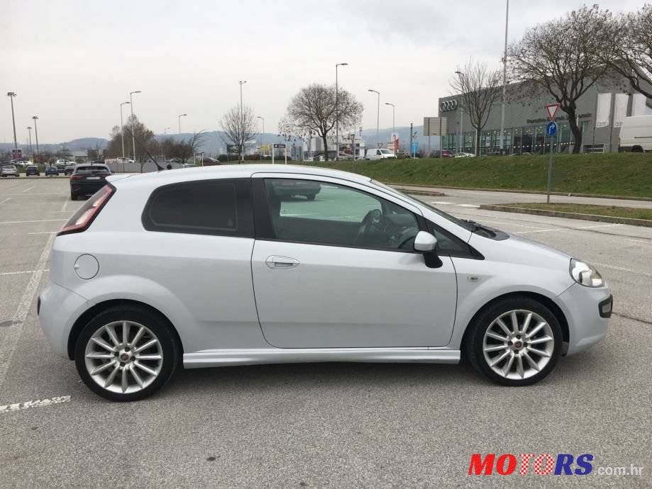 2010' Fiat Punto Evo 1.3 Jtd photo #1