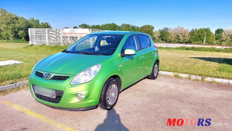 2012' Hyundai i20 1,2 photo #1