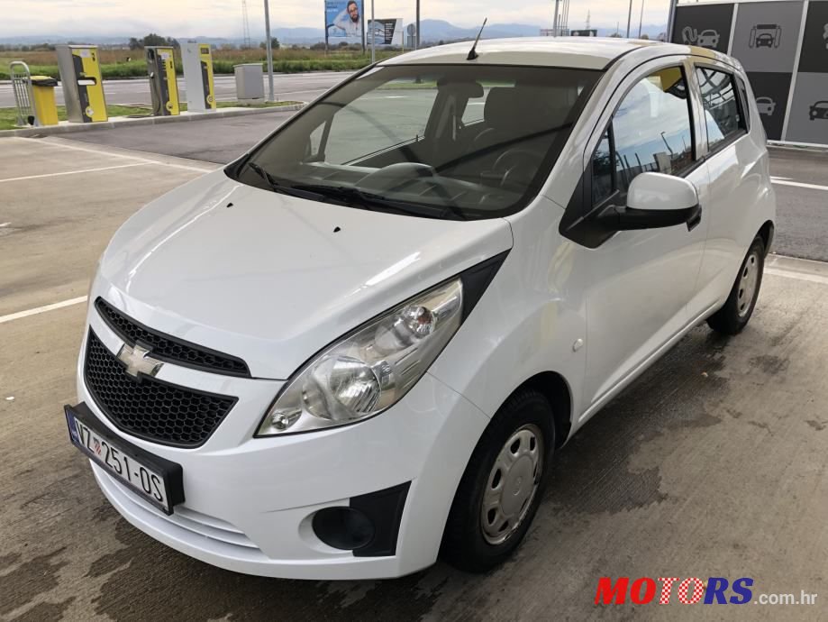 2013' Chevrolet Spark photo #1